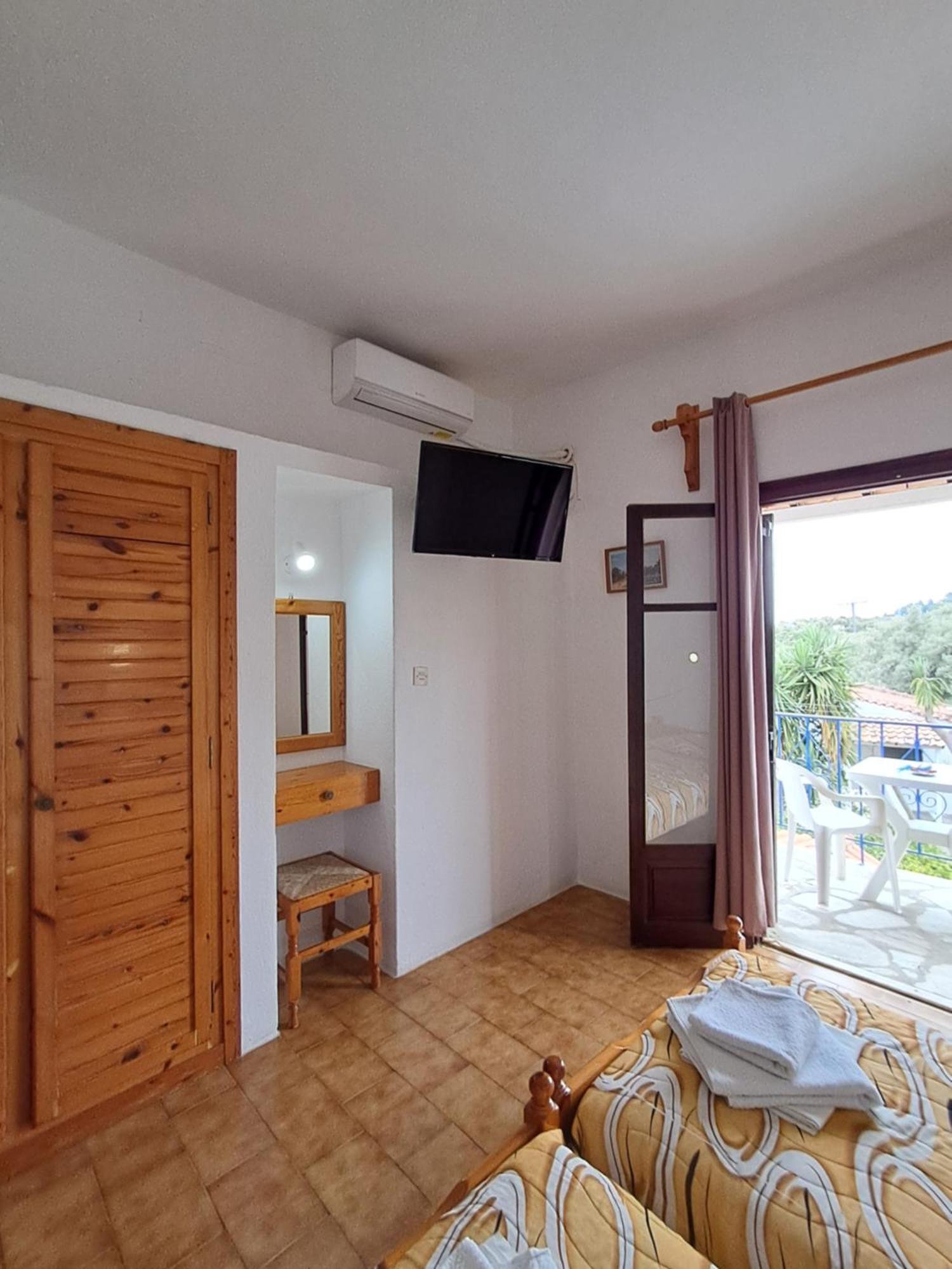 Camelia Studios Skiathos Town Exterior photo
