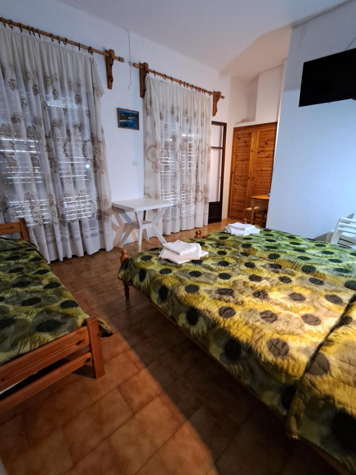Camelia Studios Skiathos Town Exterior photo